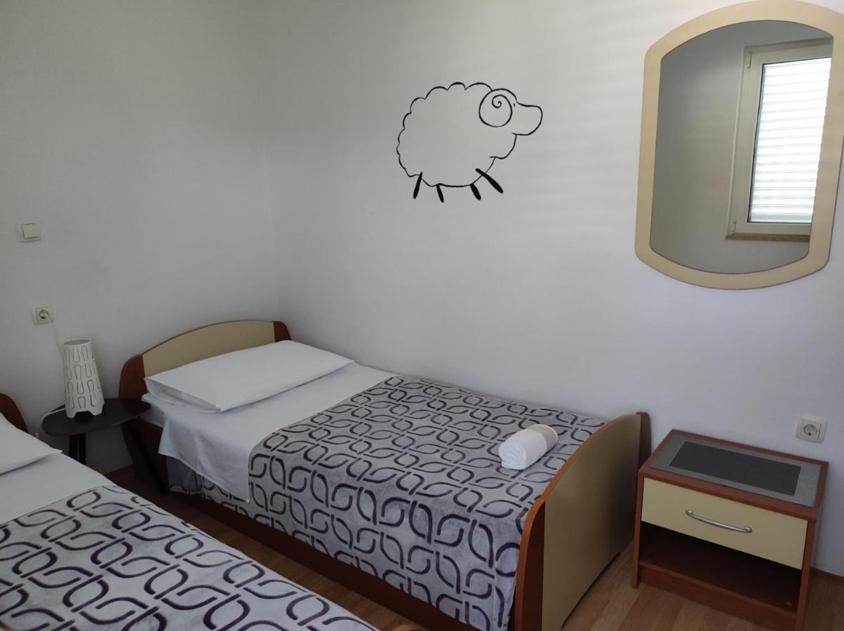 ראב Apartments Kampor Damira מראה חיצוני תמונה